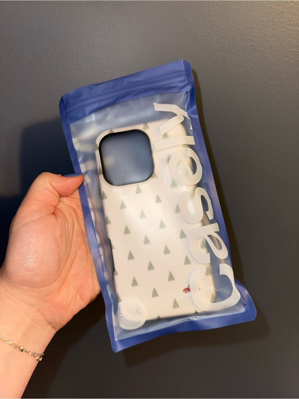 Casely Holiday Tree Pattern Phone Case in White & Gray